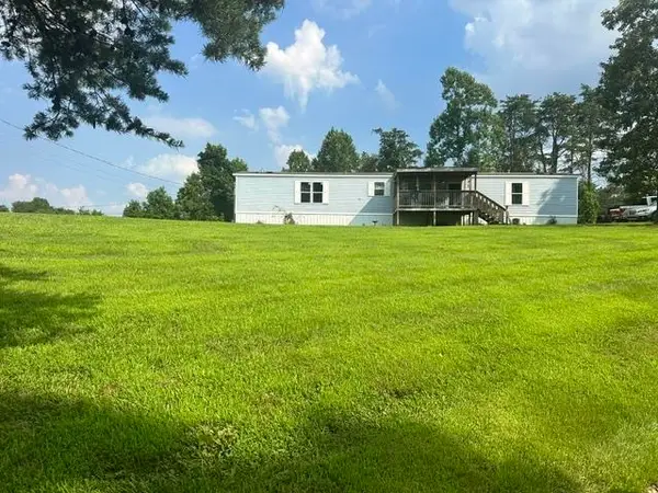 762 Herdman Road, Leon, WV 25123