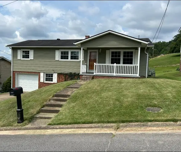 1552 Greenbrier Drive, Huntington, WV 25704