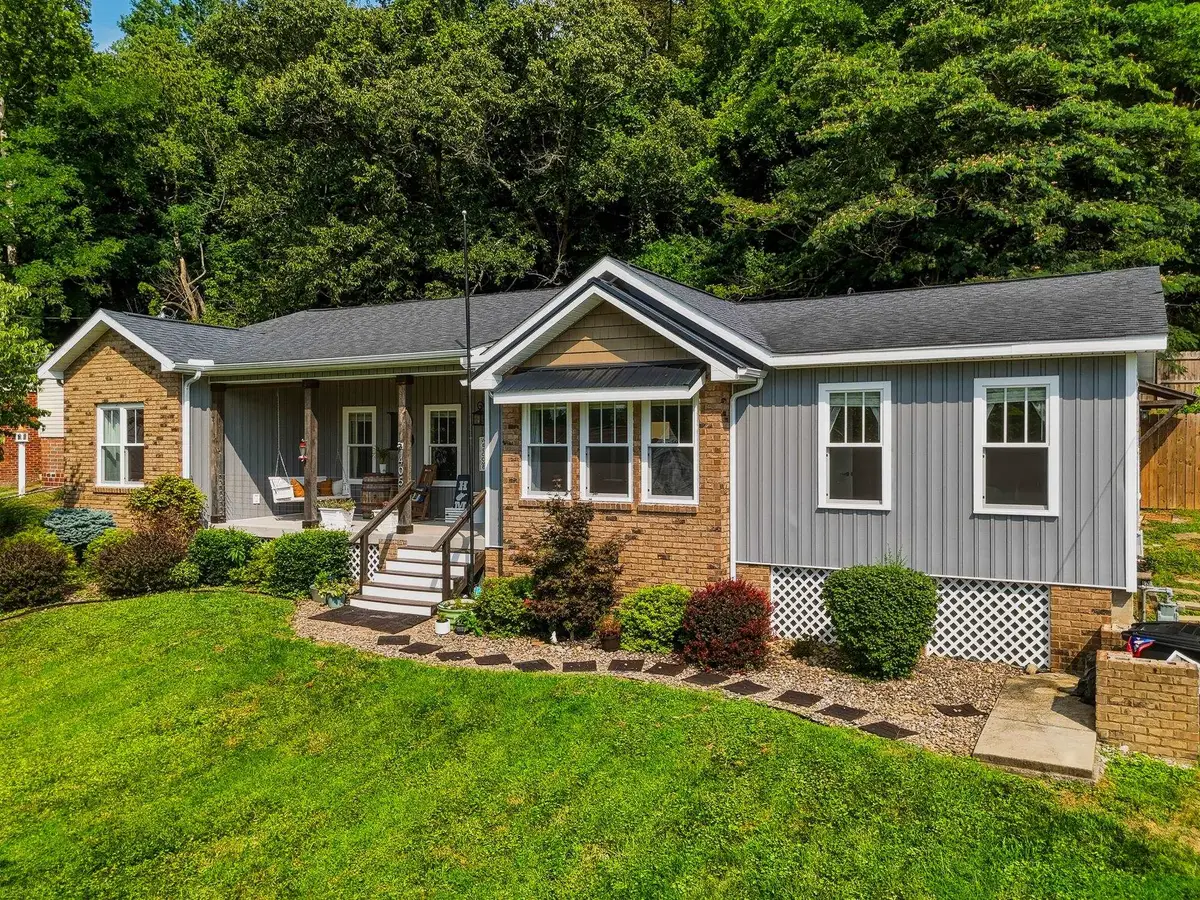 405 Spencer Avenue, Barboursville, WV 25504 - #1