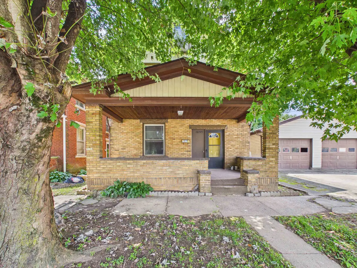 1055 19th St, Huntington, WV 25701 - #1