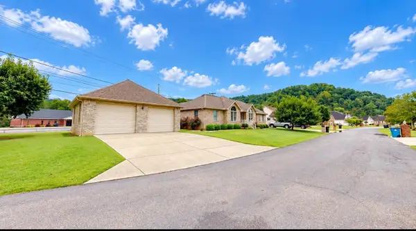 1 Willowtree Drive, Huntington, WV 25704