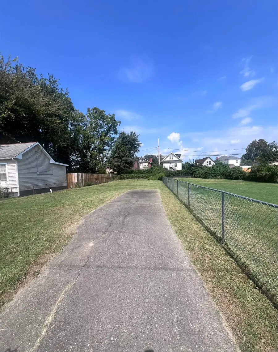 1744 10th Ave., Huntington, WV 25701 - #2