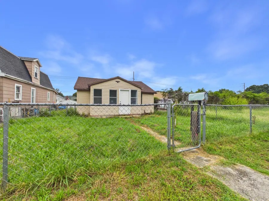 1032 Van Buren Avenue, Huntington, WV 25704 - #2