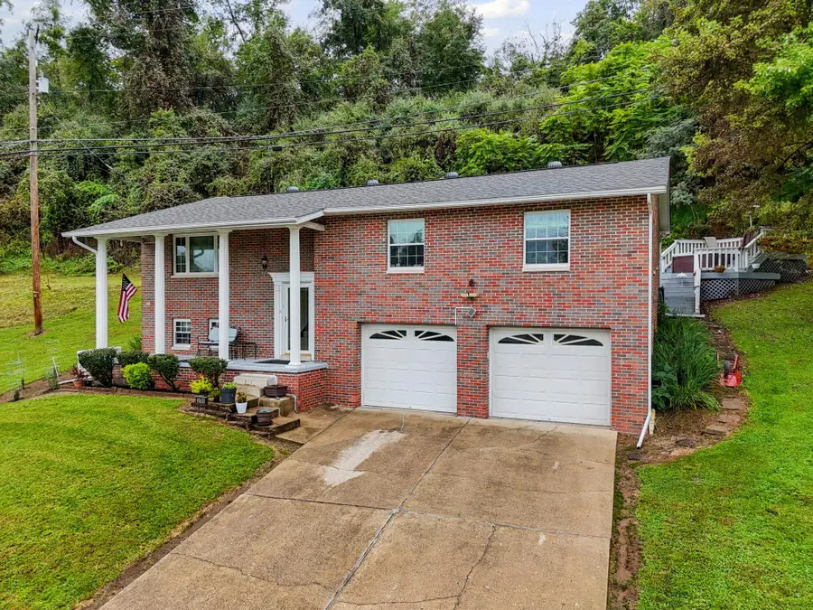 3788 Green Valley Road, Huntington, WV 25701 - #2