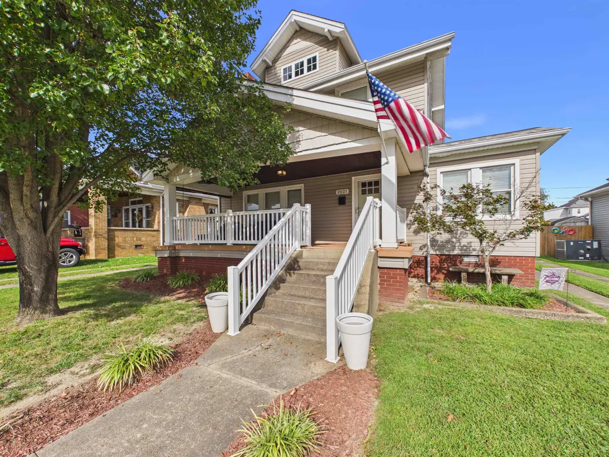 2621 Hampton St, Ashland, KY 41101 - #1