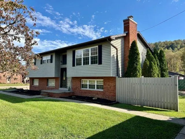 1 Dalvona Court, Huntington, WV 25704 - #1