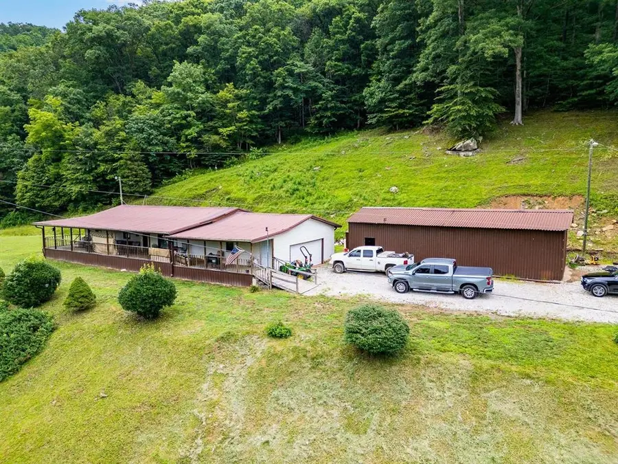 386 Hubball Road, Branchland, WV 25506 - #2