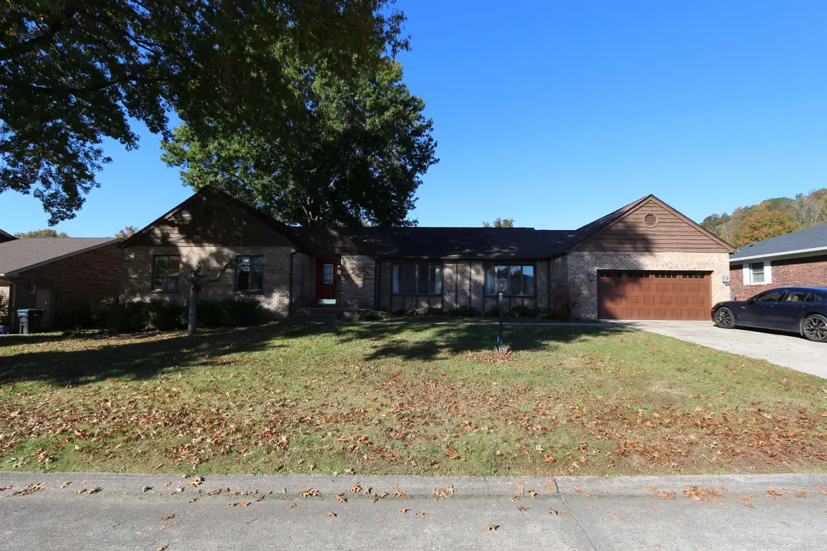 46 Sherwood Circle, Hurricane, WV 25526 - #1