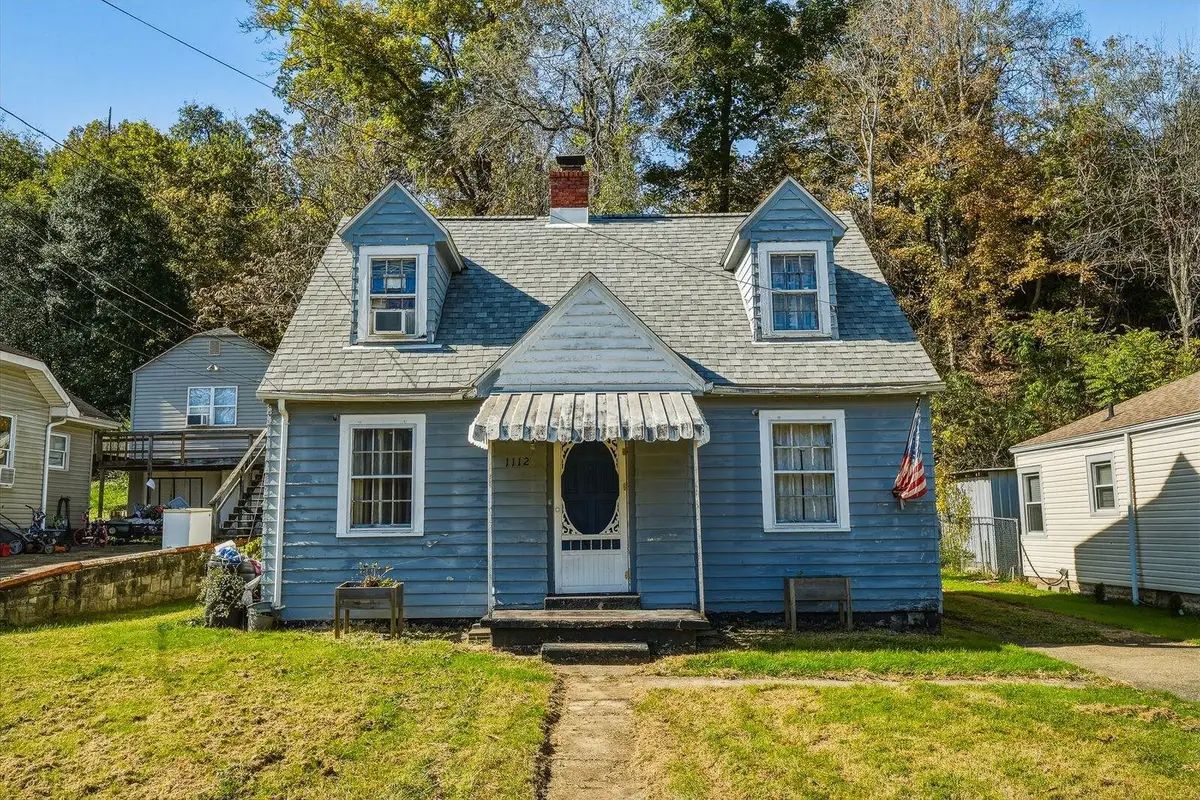 1112 N Jefferson Drive, Huntington, WV 25704 - #1