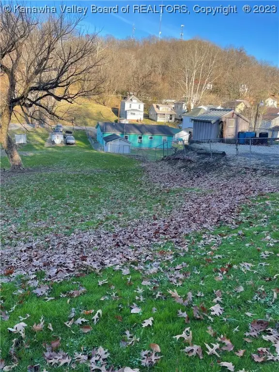 944 27th Street, Huntington, WV 25705