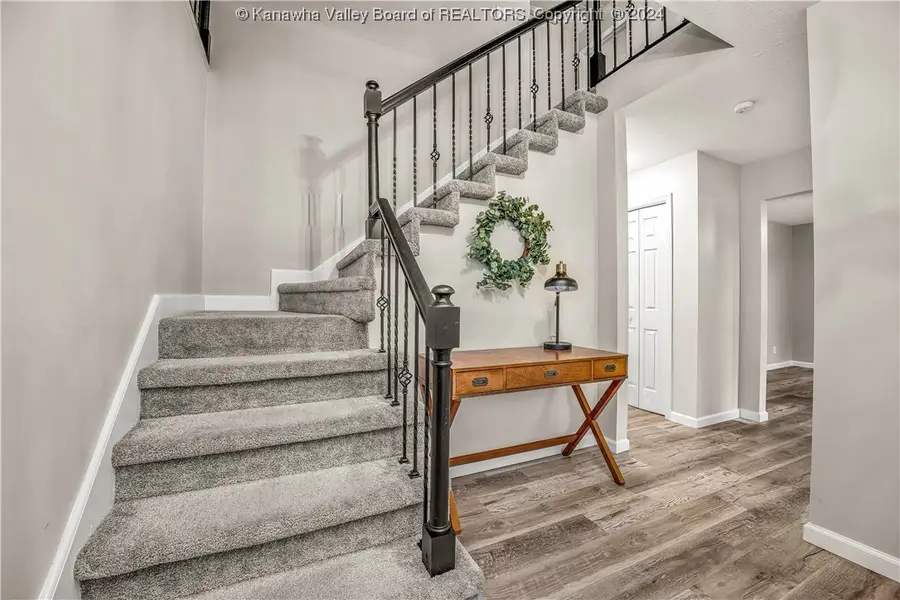 207 Branchfield Drive, Charleston, WV 25314 - Image #2