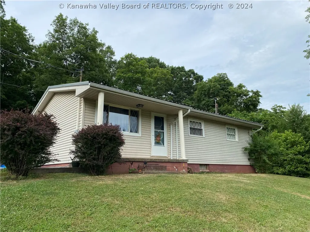 1279 Grace Road, Reedy, WV 25270 - Image #1