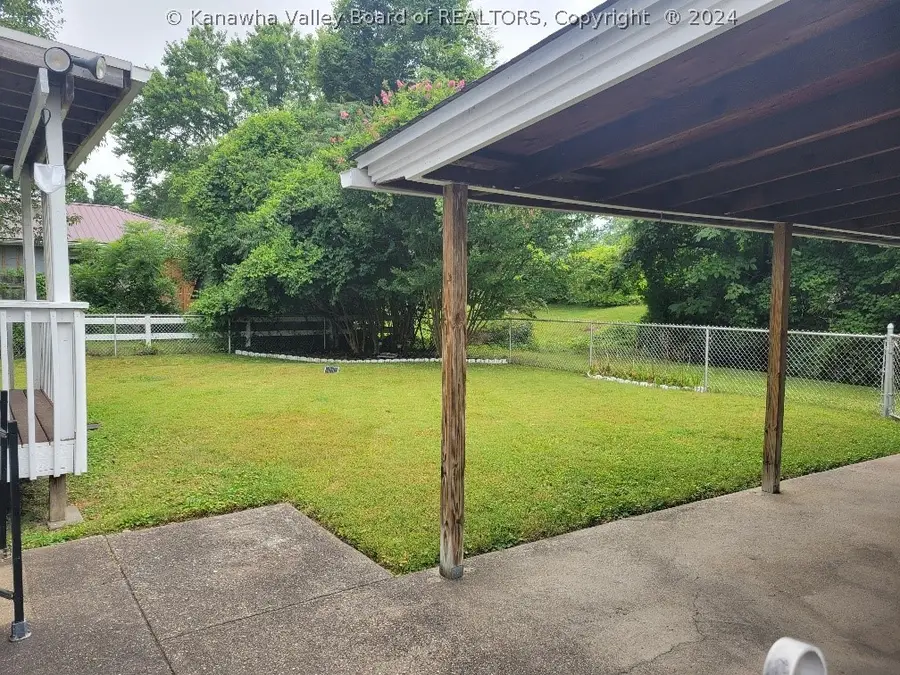 2756 Lincoln Avenue, Saint Albans, WV 25177 - Image #2