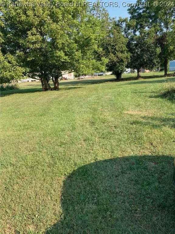 298 Jason Lane, Leon, WV 25123 - Image #2