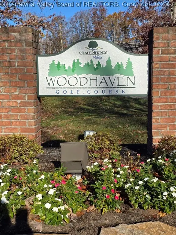 101 Chantry Lane, Shady Spring, WV 25918