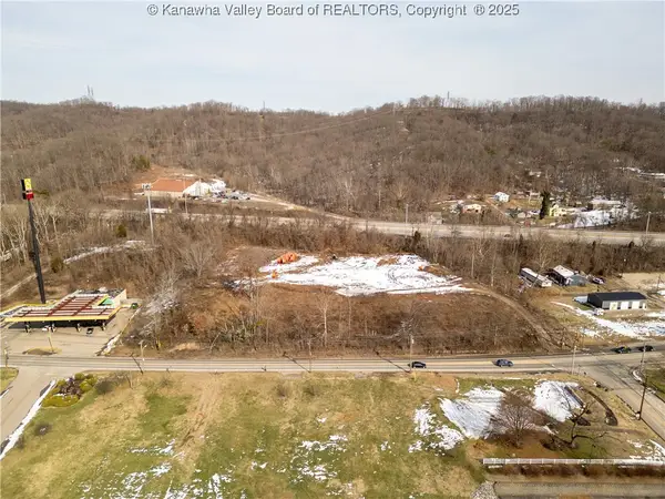 6000 Fairlawn Avenue, Dunbar, WV 25064