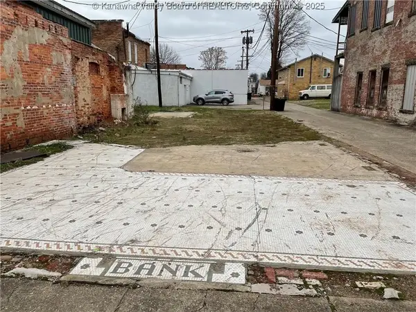 217 Walnut Street, Ravenswood, WV 26164