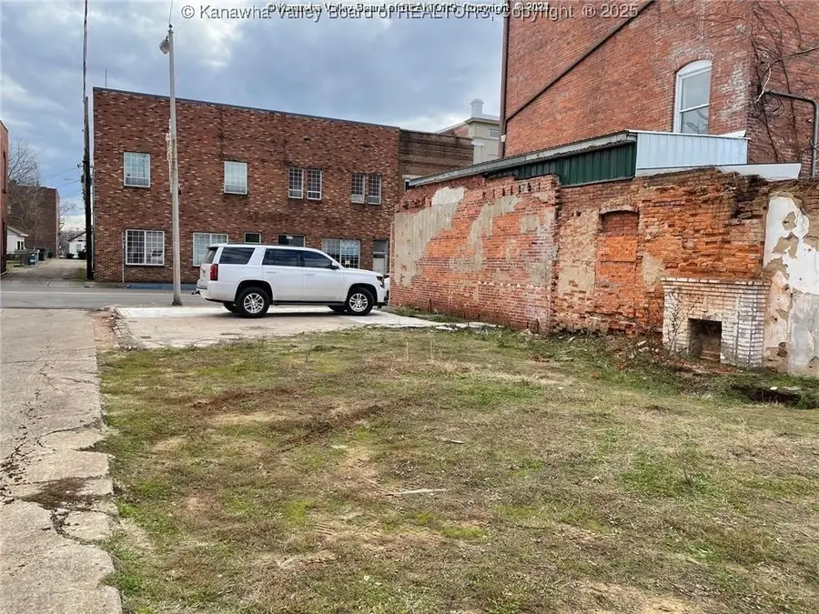 217 Walnut Street, Ravenswood, WV 26164 - Image #3