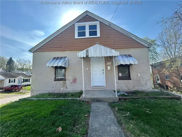 233 Henson Avenue, South Charleston, WV 25303