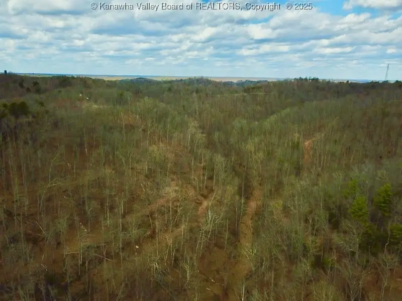 1960 Poindexter Road, Hurricane, WV 25526 - Image #1