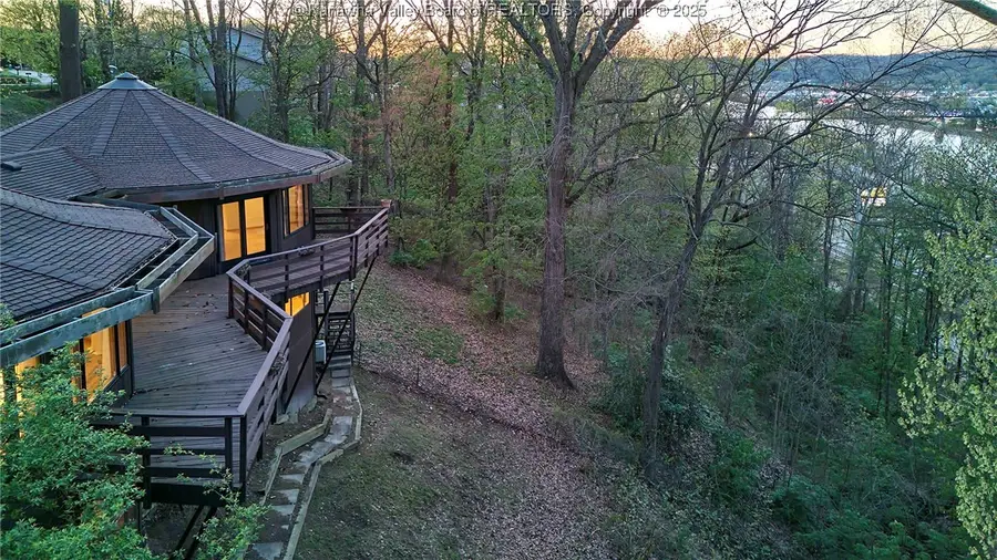 328 Mckinley Avenue, Charleston, WV 25314 - Image #2