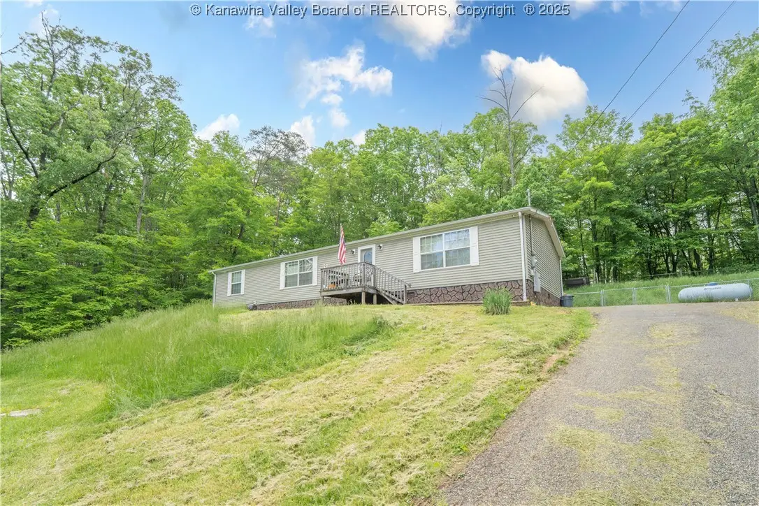 2215 Chestnut Street, South Charleston, WV 25309 - Image #1