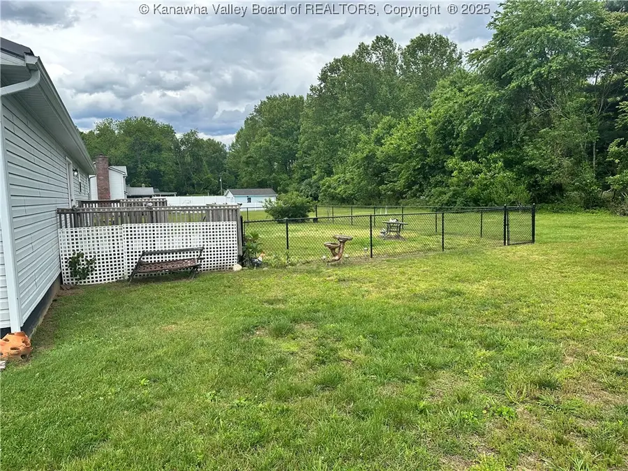 490 Hawthorne Lane, Point Pleasant, WV 25550 - Image #3