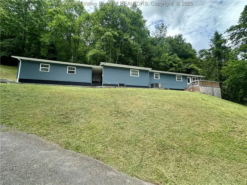 282 Hidden Valley Road, Chapmanville, WV 25508 - Image #1