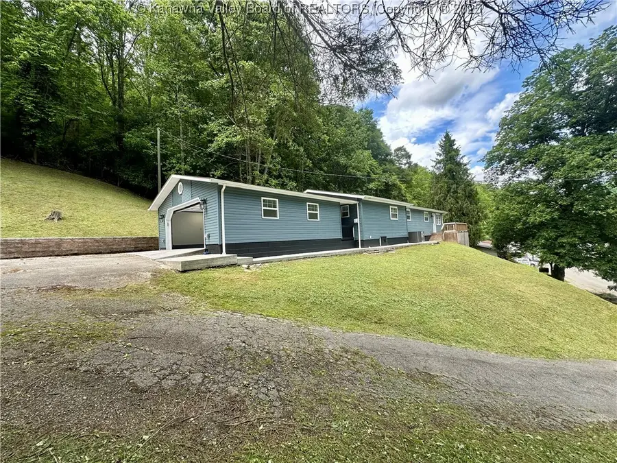 282 Hidden Valley Road, Chapmanville, WV 25508 - Image #2