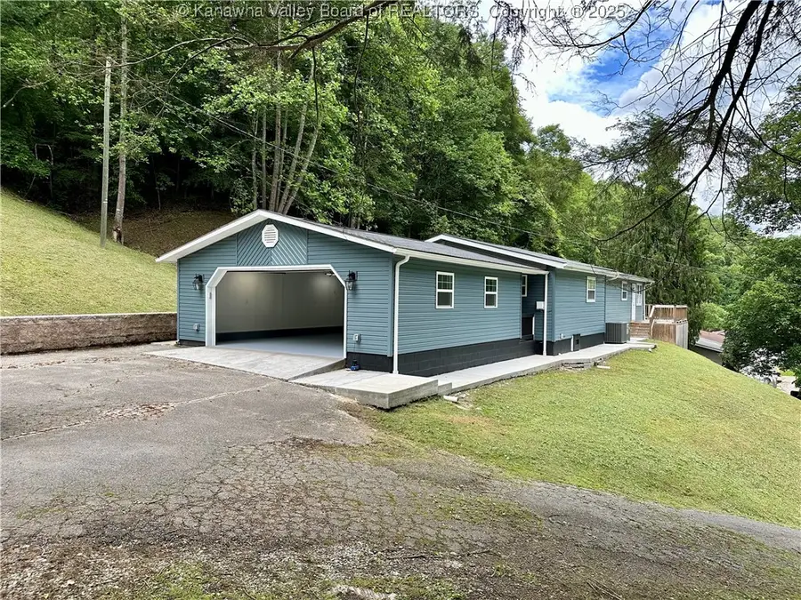 282 Hidden Valley Road, Chapmanville, WV 25508 - Image #3