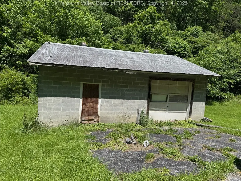 189 Wallback Road, Maysel, WV 25133 - Image #1