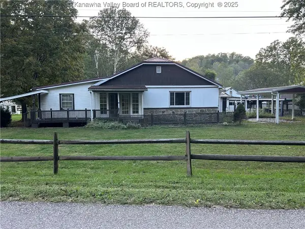 5579 Frozencamp Creek Road, Leroy, WV 25252