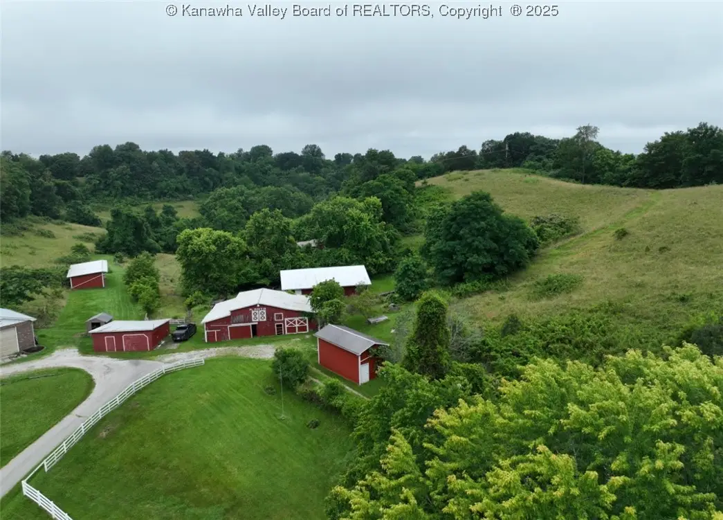 3334 Redmond Ridge Road, Gallipolis Ferry, WV 25515 - Image #1
