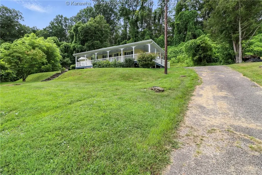 3223 Georges Drive, Saint Albans, WV 25177 - Image #3