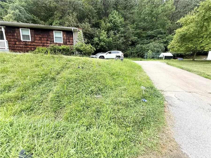 2805 Camp Creek Road, Julian, WV 25529 - Image #2