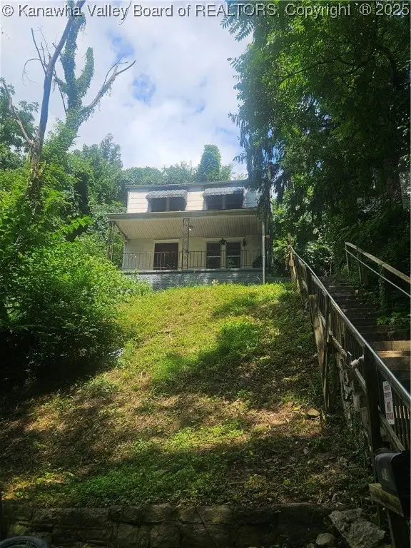 1019 Stadium Place, Charleston, WV 25311