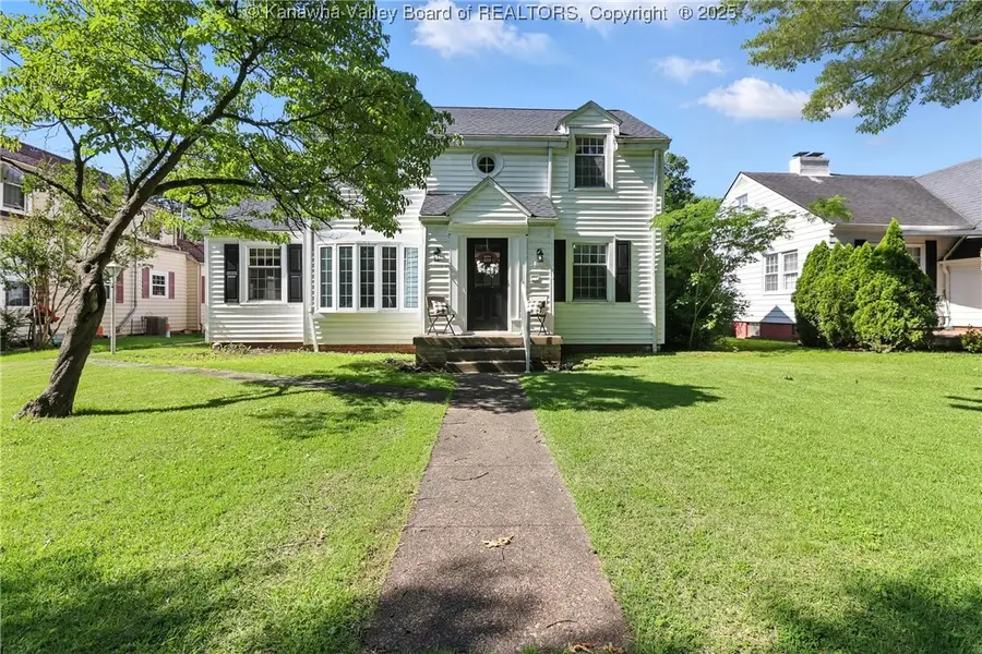 3821 Staunton Avenue Se, Charleston, WV 25304 - Image #2