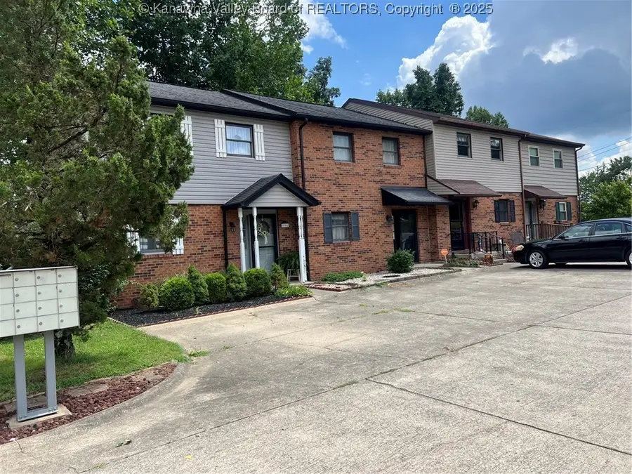 804 Lakeview Drive, Cross Lanes, WV 25313 - Image #2