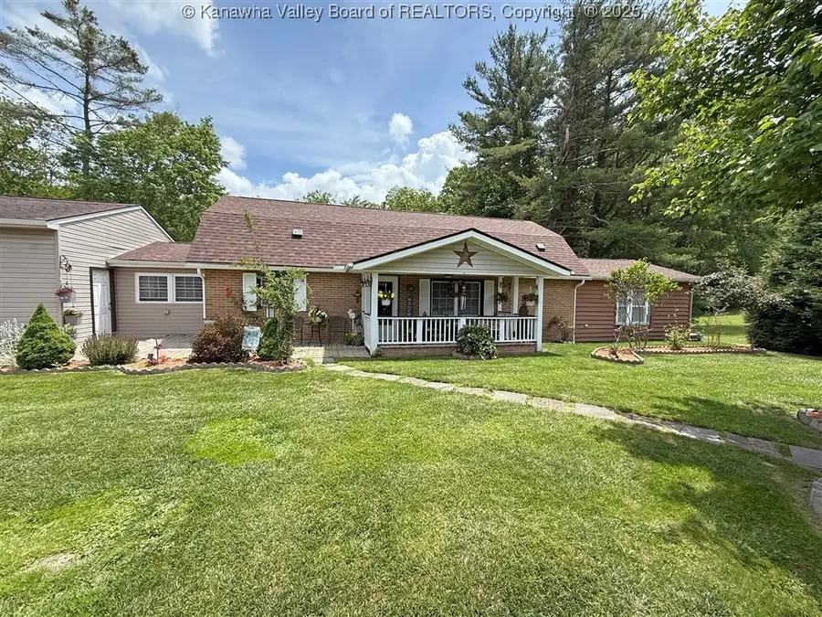 960 Grandview Road, Daniels, WV 25832 - Image #2