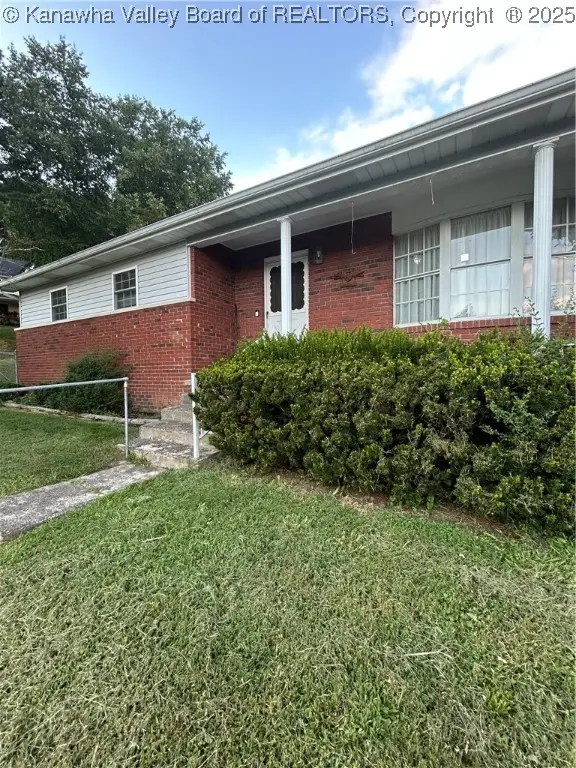 335 Woodland Drive, Madison, WV 25130 - Image #3