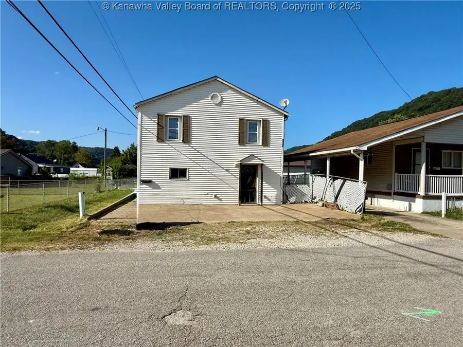 207 Marshall Avenue, Charleston, WV 25306 - Image #2