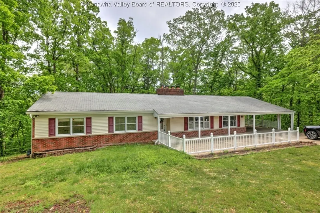 946 S Walnut Street, Saint Albans, WV 25177 - #1