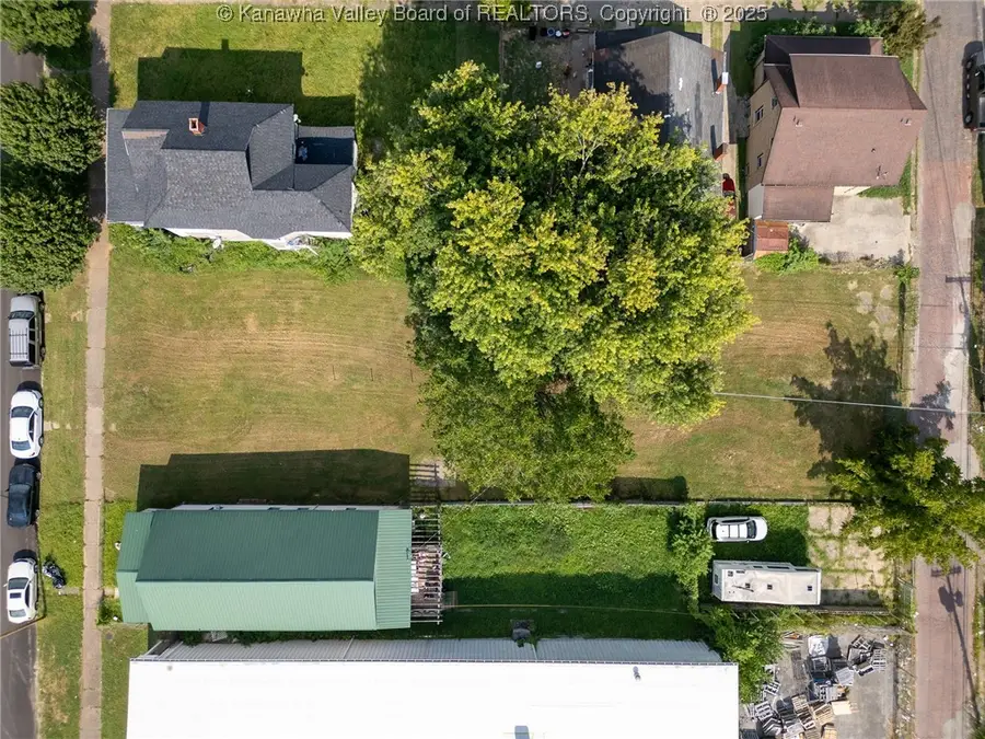 2045 8th Avenue, Huntington, WV 25701 - Image #2