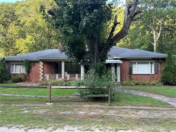 23601 Spruce River Road, Ottawa, WV 25149