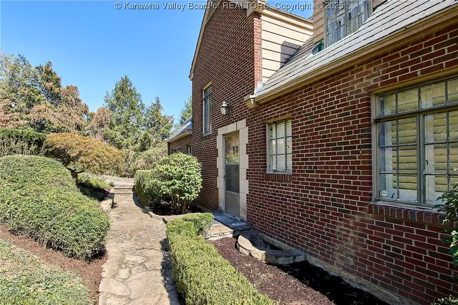 311 Mckinley Avenue, Charleston, WV 25314 - Image #3