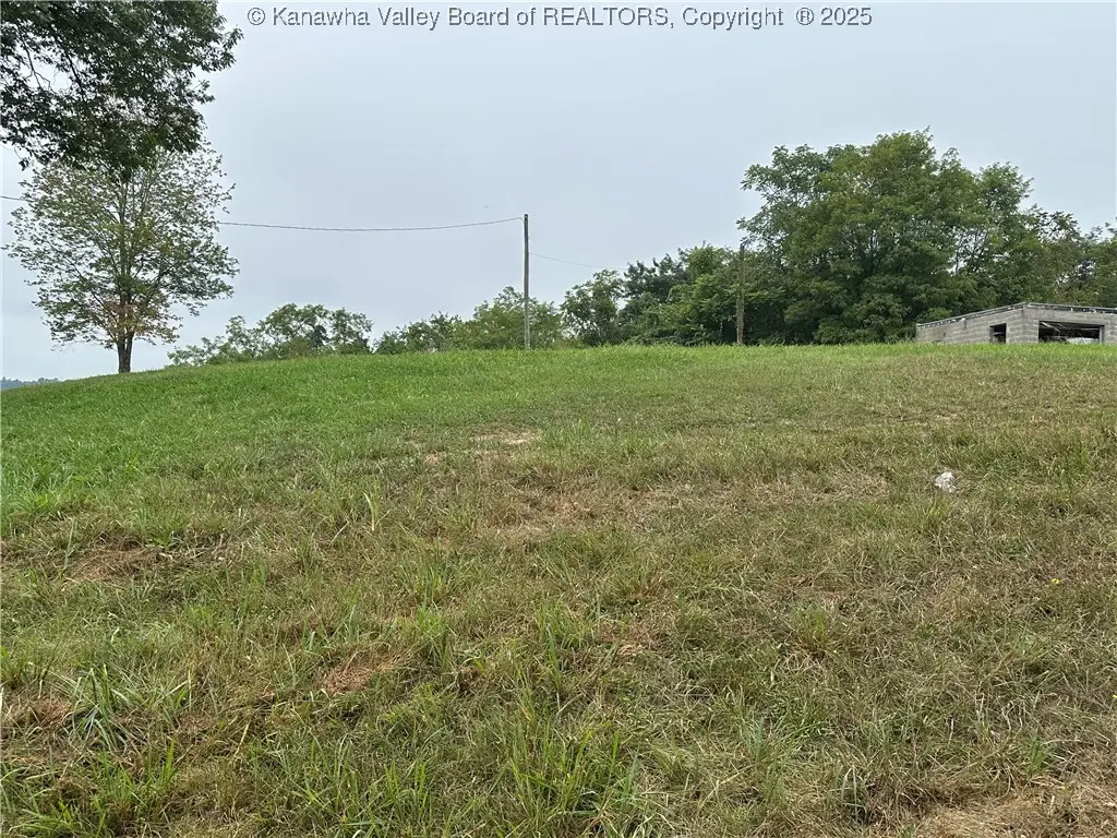 105 Chase Lane, Point Pleasant, WV 25550 - Image #1