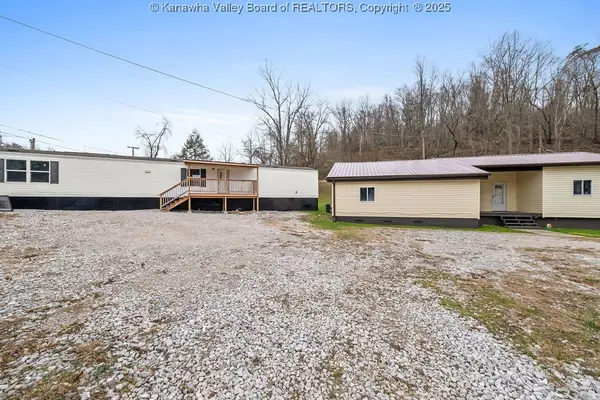 1314 & 1314-1/2 Chestnut Street, South Charleston, WV 25309