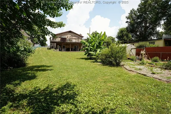 37 A Street, St Albans, WV 25177