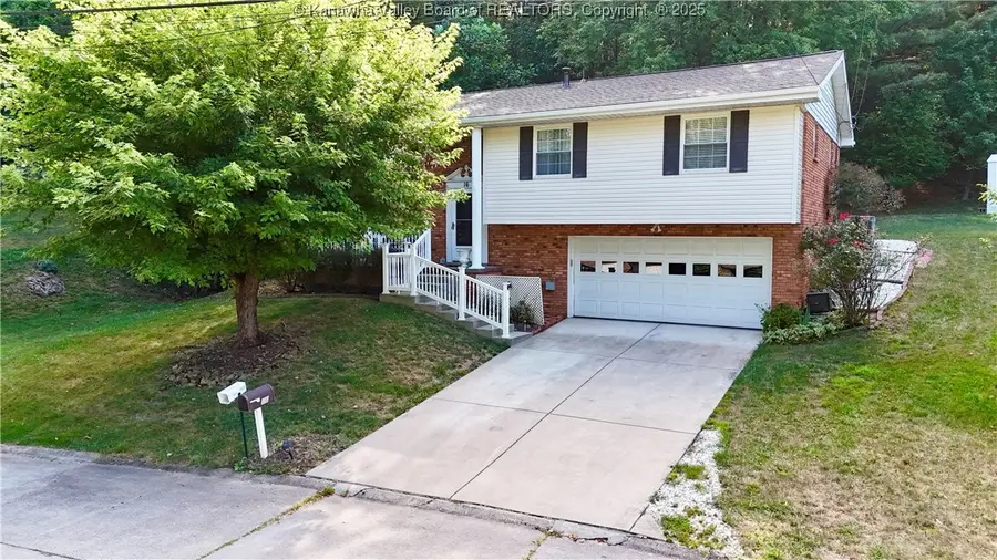 16 Barrington Road, Nitro, WV 25143 - Image #2