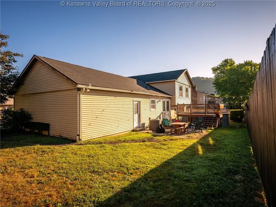 130 Rolling Acres, Winfield, WV 25213 - Image #2